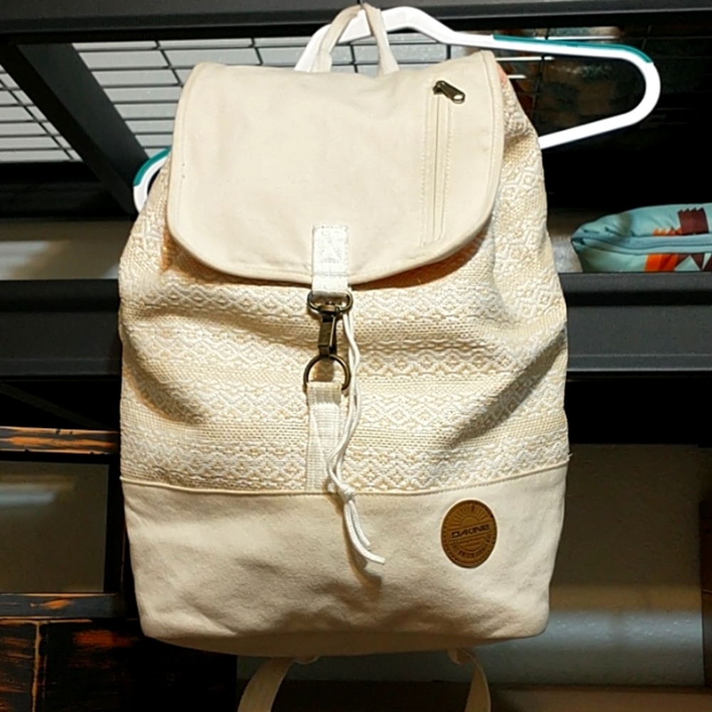 Dakine Backpack 🎒 - Picture 1 of 8